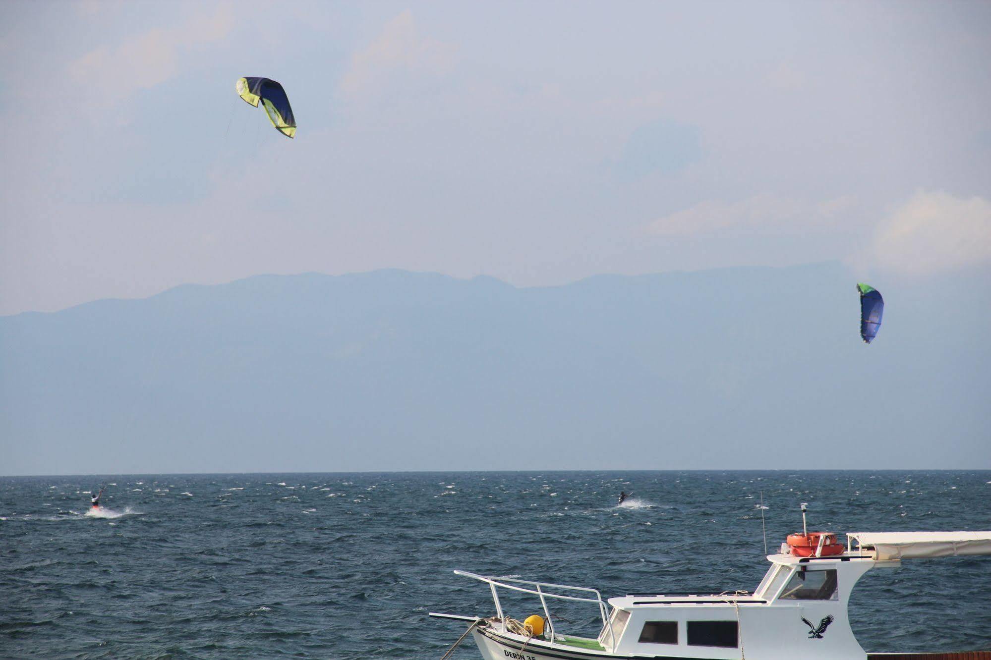 Ege Apart & Hotel Ayvalı Zewnętrze zdjęcie